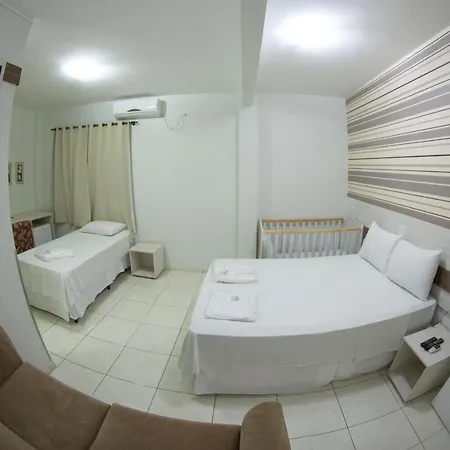 Hotel Sambakia Realeza Exterior photo